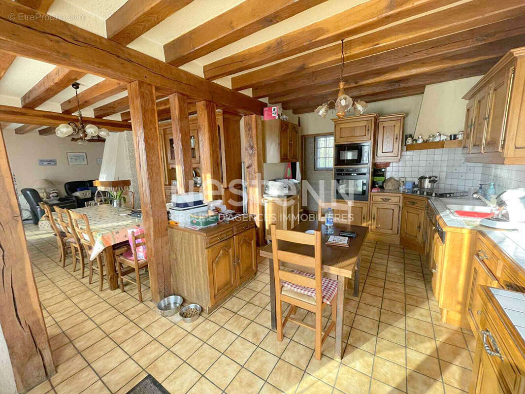 A Vendre - Chaumont En Vexin Maison traditionnelle sur Sous Sol Total / 3 chbres / 1500 m² de terrain - photo 4