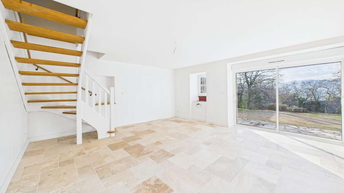 Maison à SAINT-PERAY