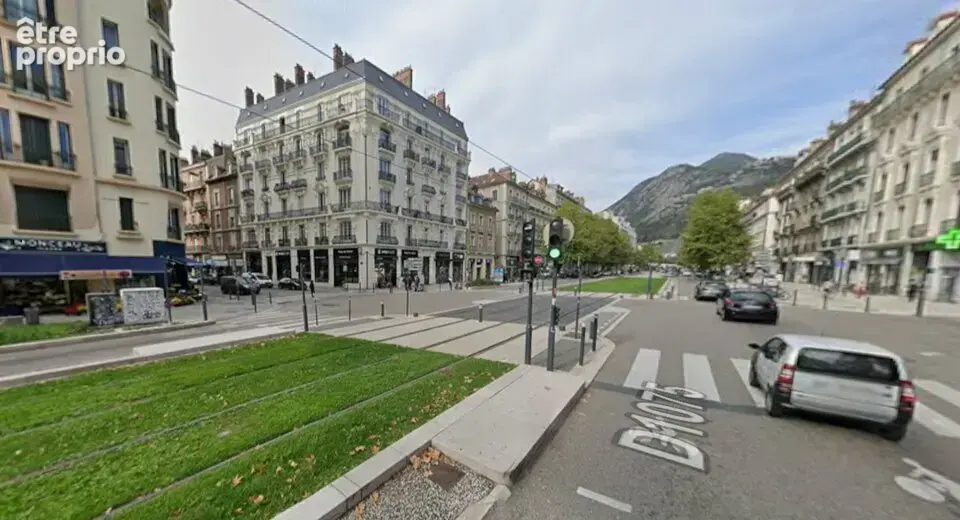 Photo Autres à Grenoble au prix de 30 000€