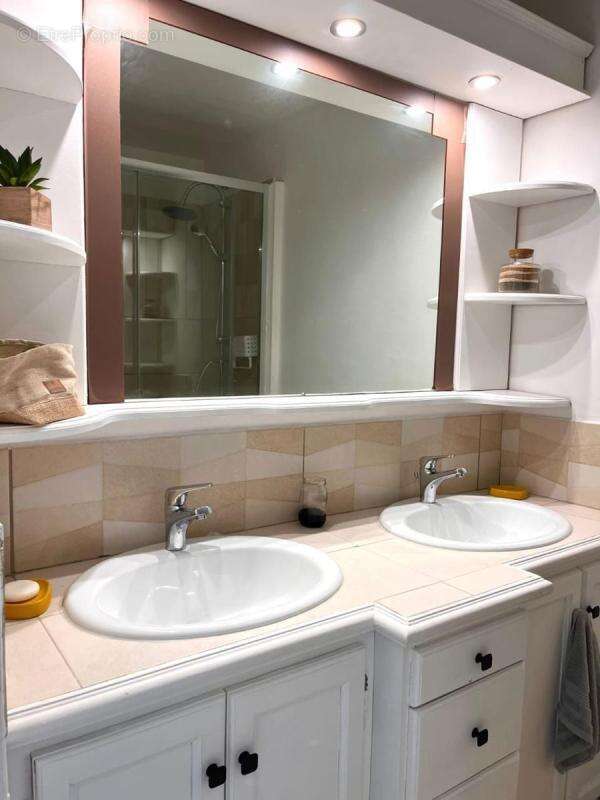 Appartement à POINTE-A-PITRE