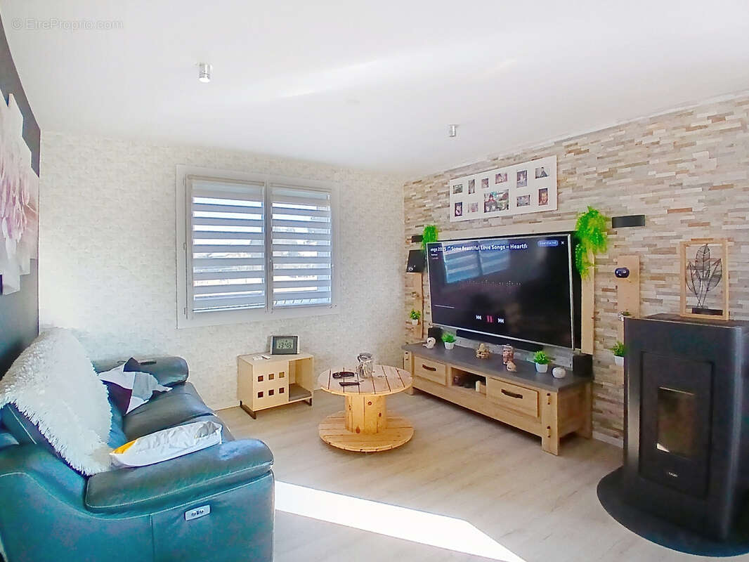 Maison à L&#039;ISLE-SUR-LE-DOUBS