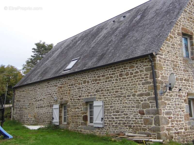 Maison à SAINTE-HONORINE-LA-CHARDONNE