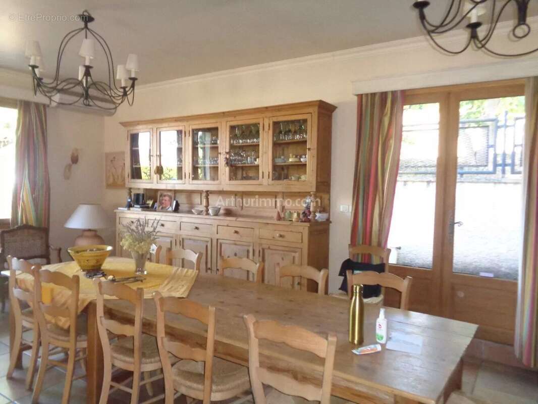 Maison à ALLEMAGNE-EN-PROVENCE