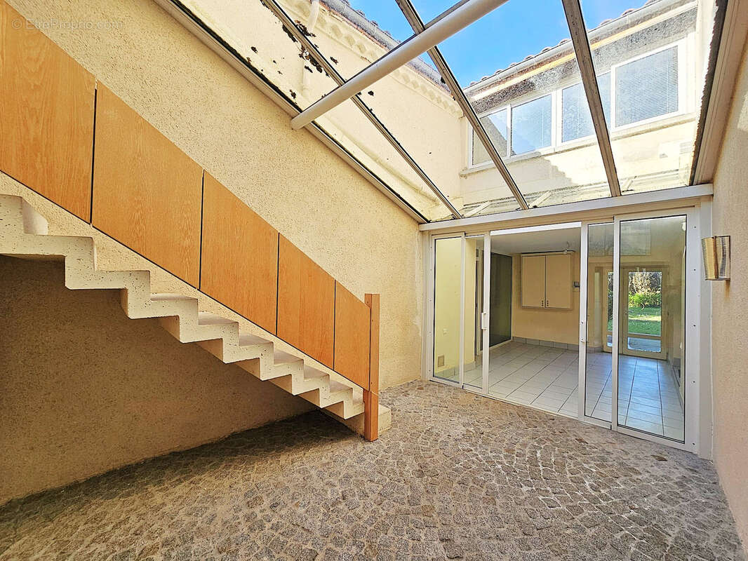 Demeure de caractère au cœur de la ville   450m2 -10 chambres- piscine sur parc de 8000m2 Coliving-Coworking- - photo 28