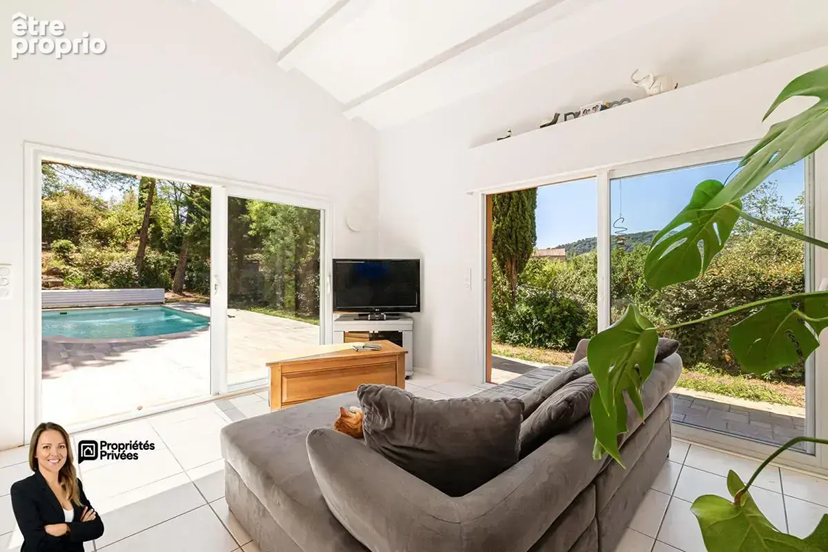 Maison 6 pièces de 142 m2 avec garage et piscine - photo 5