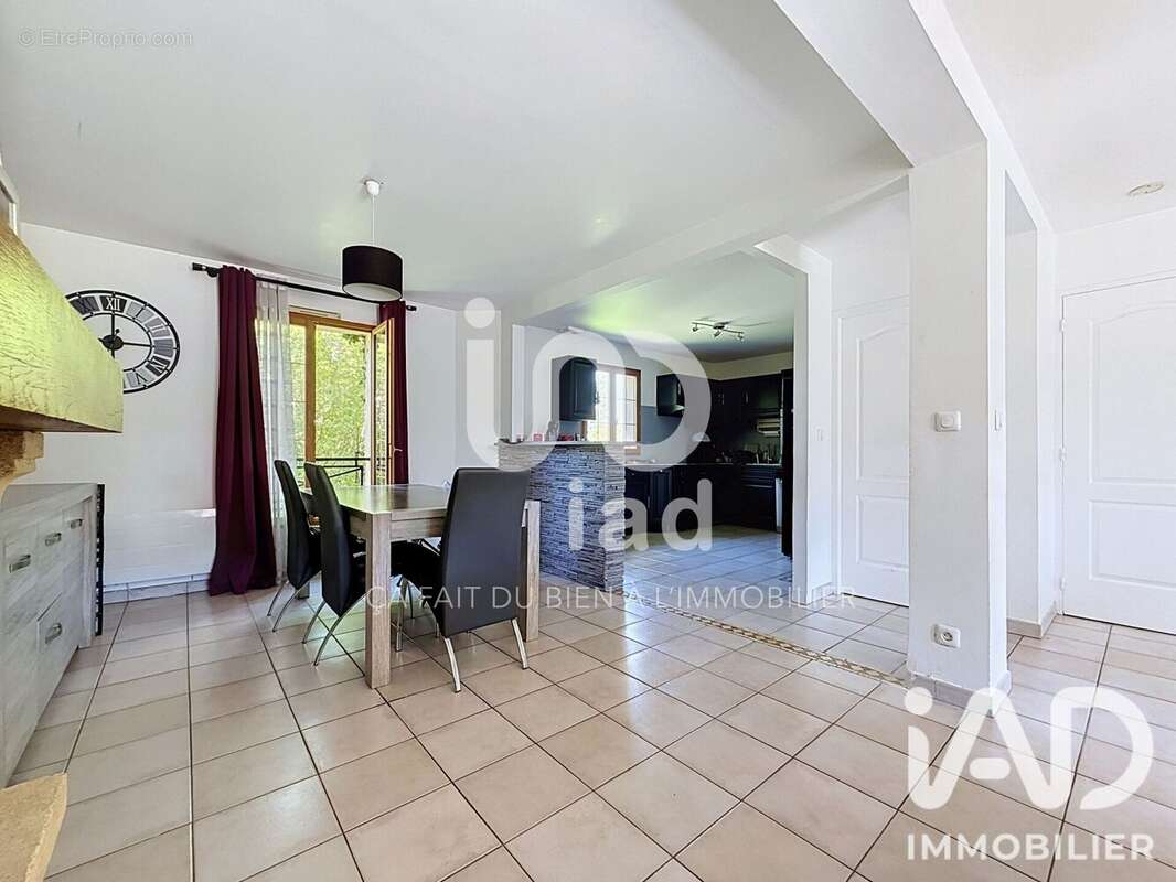Photo 3 - Maison à QUINCY-SOUS-SENART