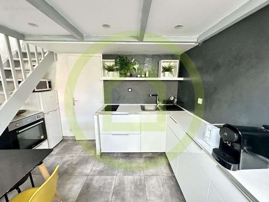 Appartement à SAINT-CYR-SUR-MER