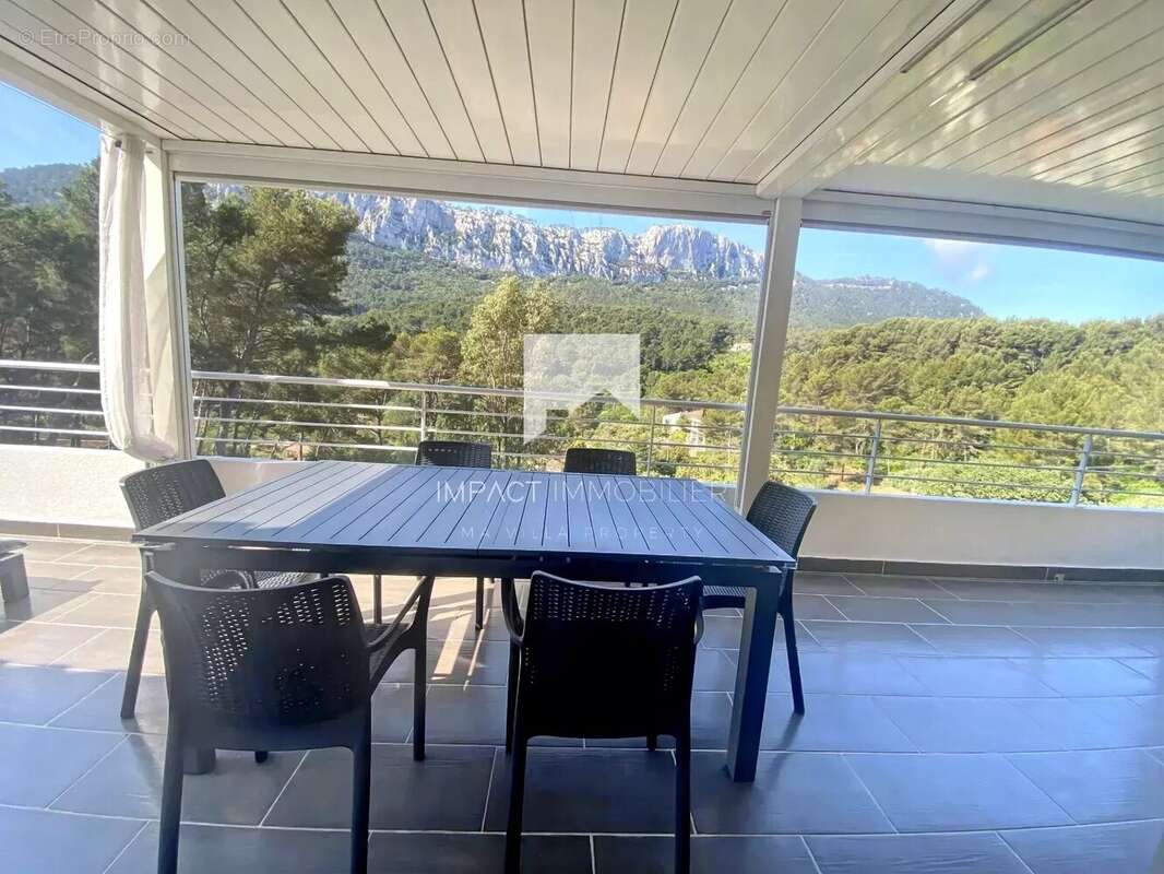 Maison à LA VALETTE-DU-VAR