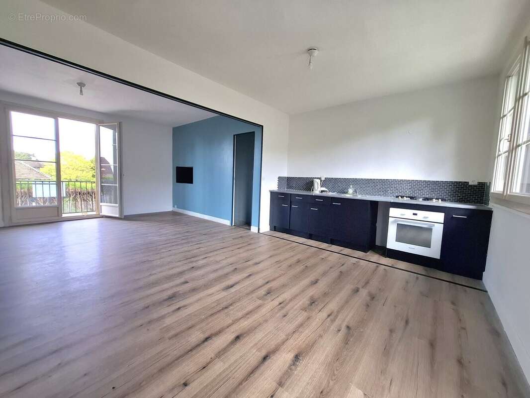 Maison à BOURG-LE-ROI