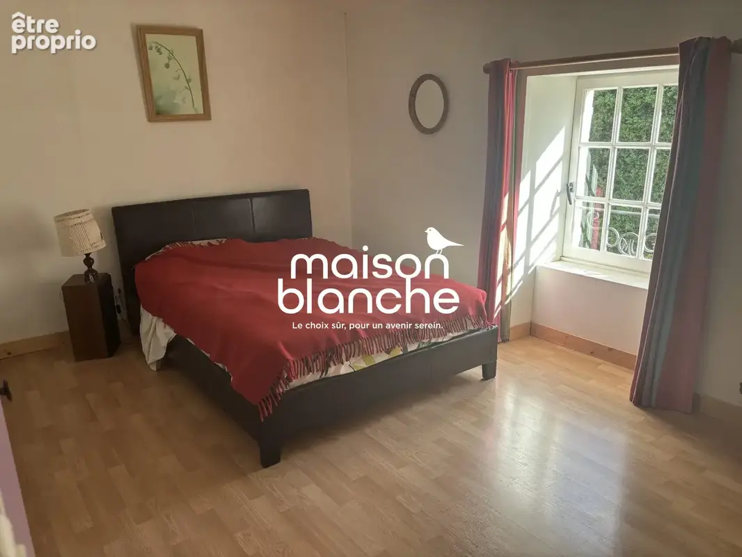 Maison 8 pièces 185 m² à vendre à Saint-Saturnin-Du-Bois (17700) - photo 7