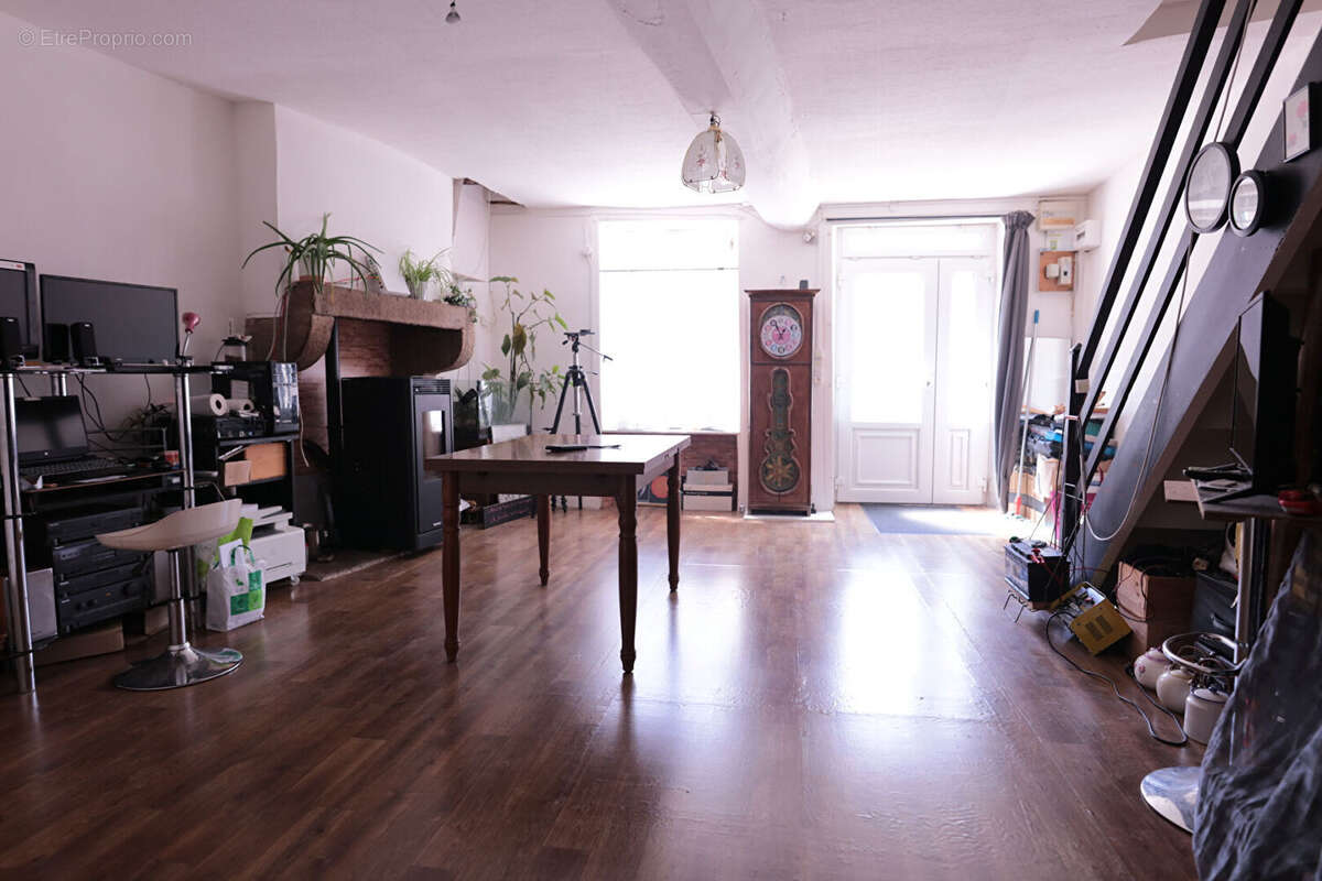 Maison à SAINT-AUBIN-DE-TERREGATTE