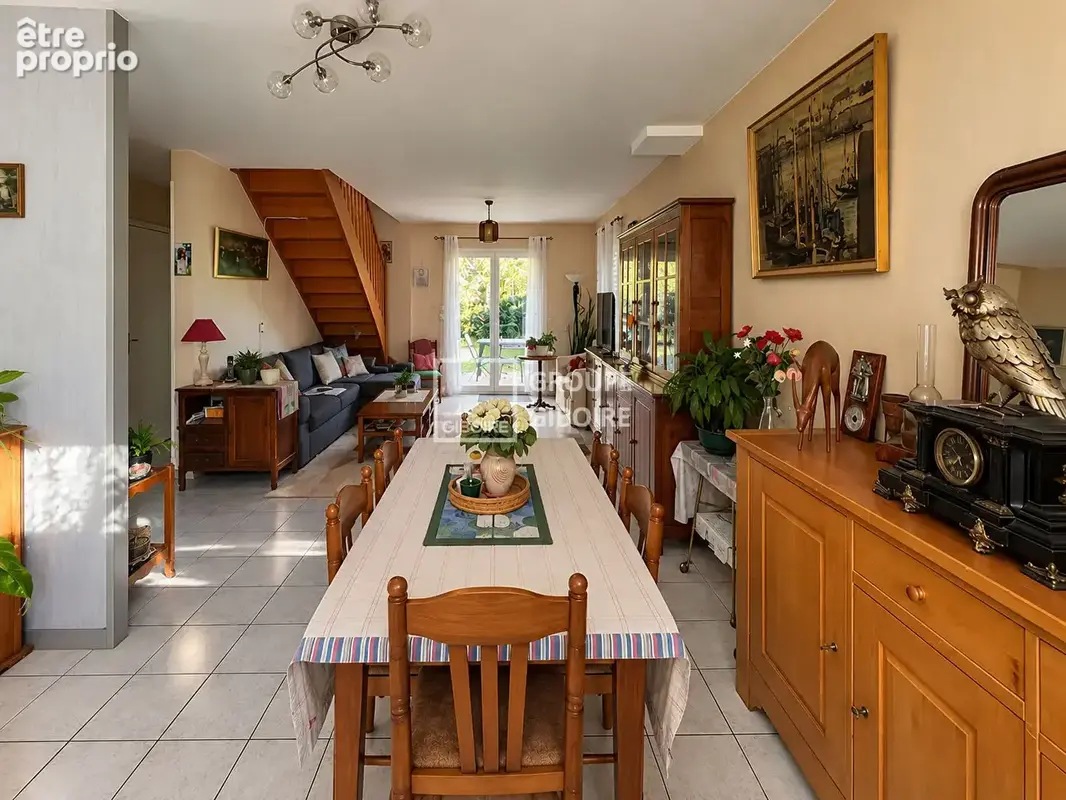A vendre - Agence GIBOIRE Bruz *EXCLUSIVITE* - Maison d'env.105 m² offrant un potentiel de 125 m² - BRUZ, proche  gare - photo 2