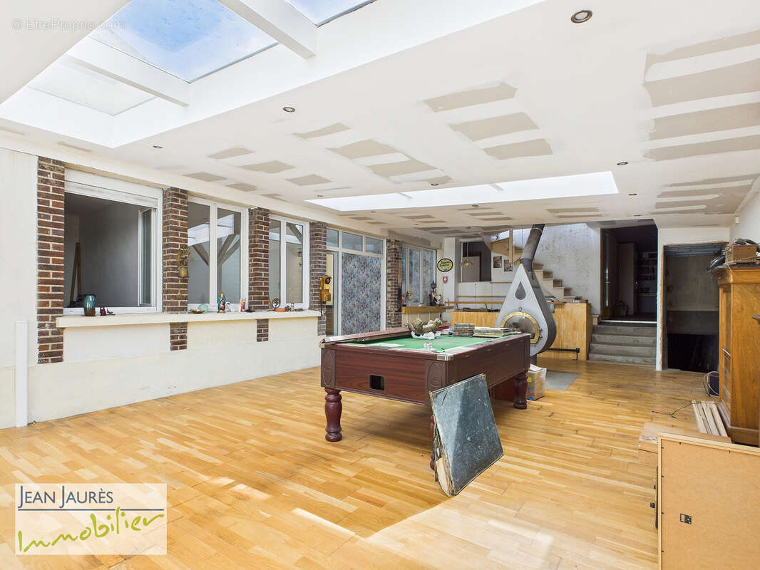 Maison à SAINTE-SAVINE