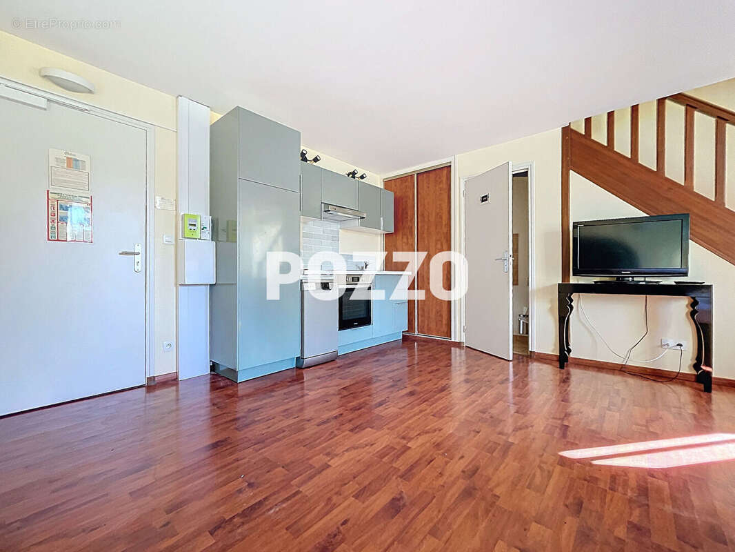 Appartement à COLLEVILLE-SUR-MER