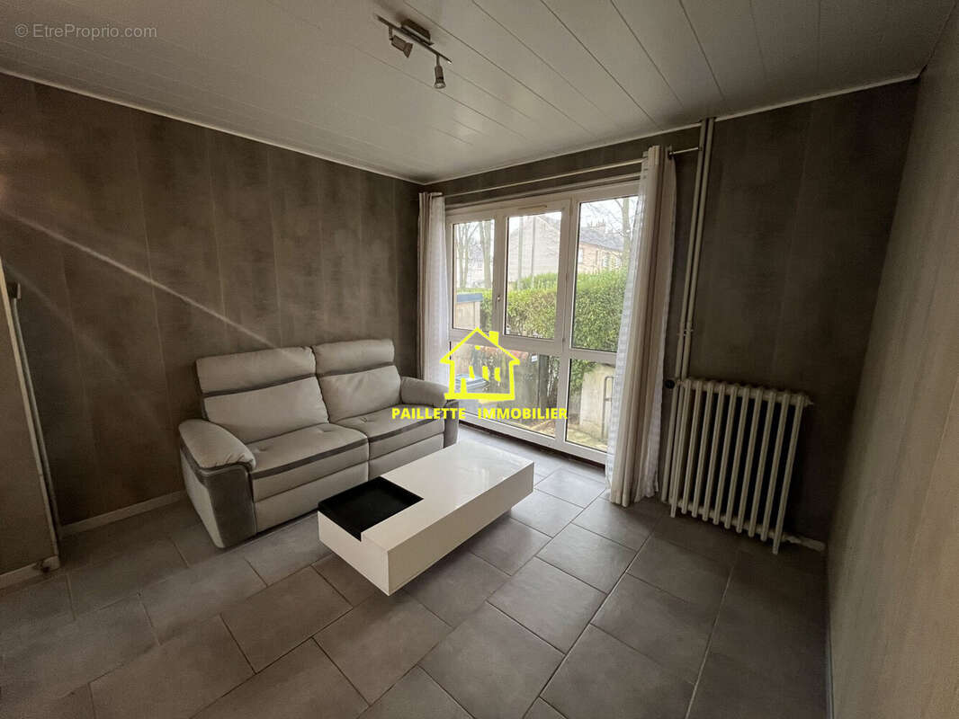 Maison à SAINT-MAURICE-D&#039;ETELAN