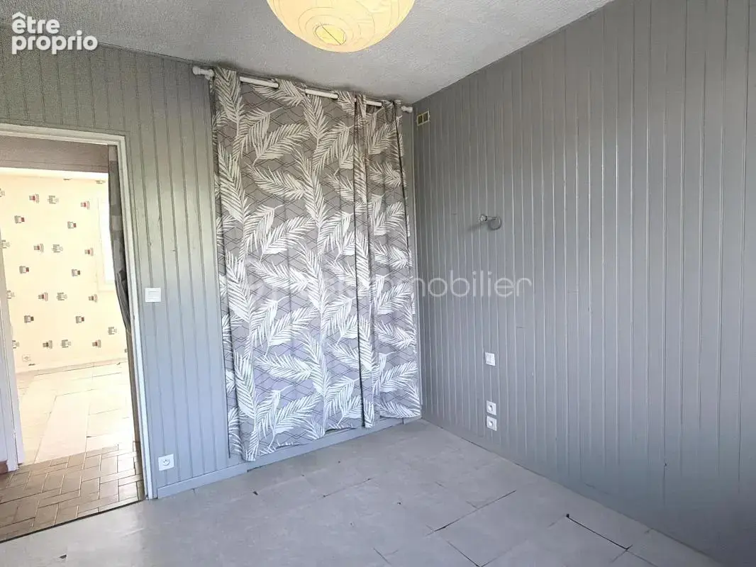 Maison d'habitation de 84 m2 avec garage et terrain de 958 m2 - photo 9