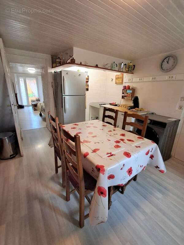 Photo 3 - Maison à HYEMONDANS