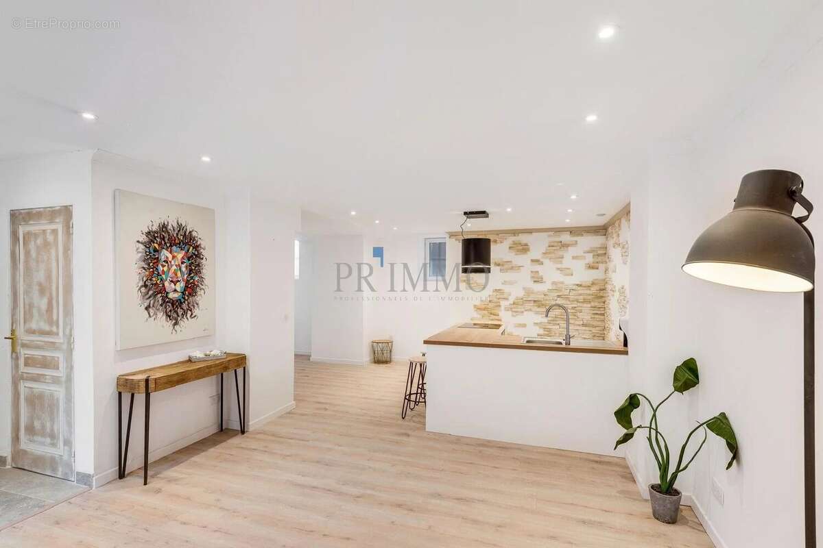 Appartement à FREJUS