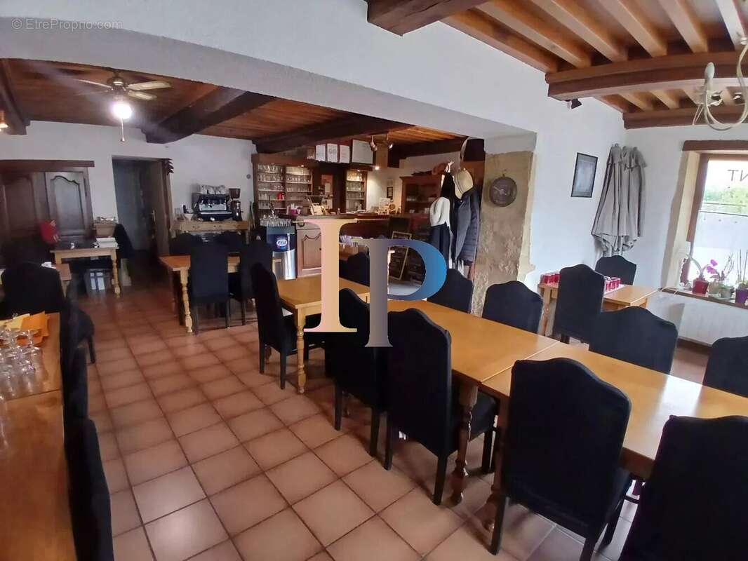 Commerce à ANZY-LE-DUC