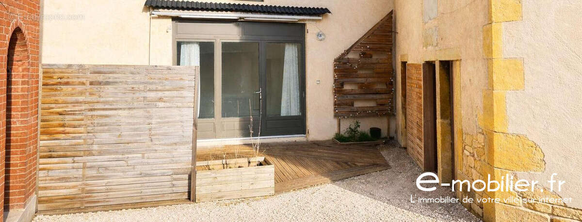 Maison à CHARLIEU