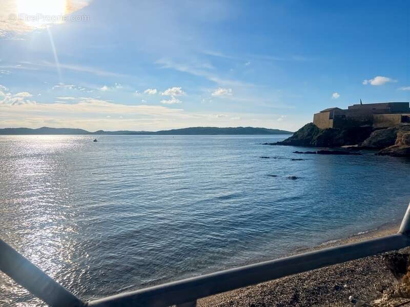 Appartement à HYERES