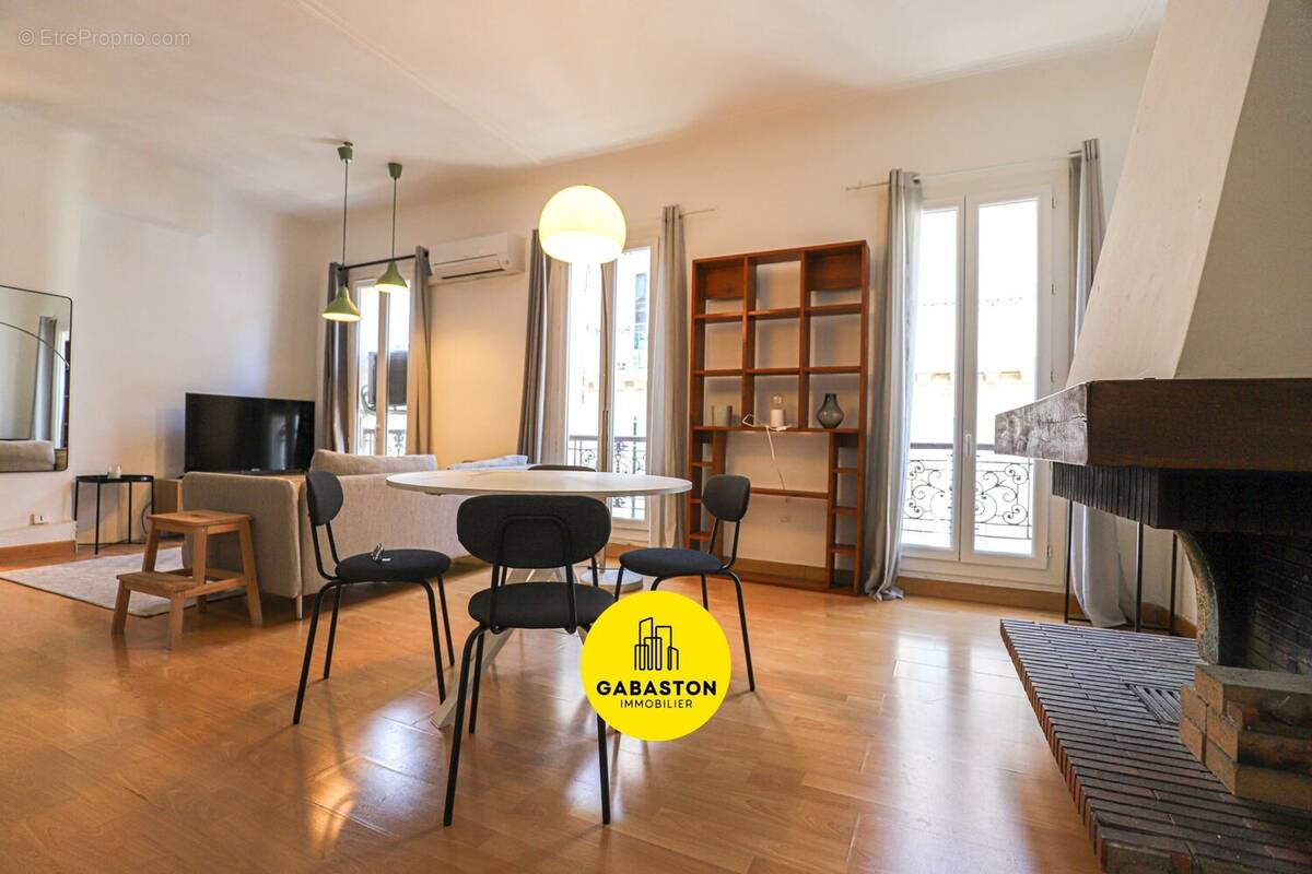 Appartement à MARSEILLE-6E