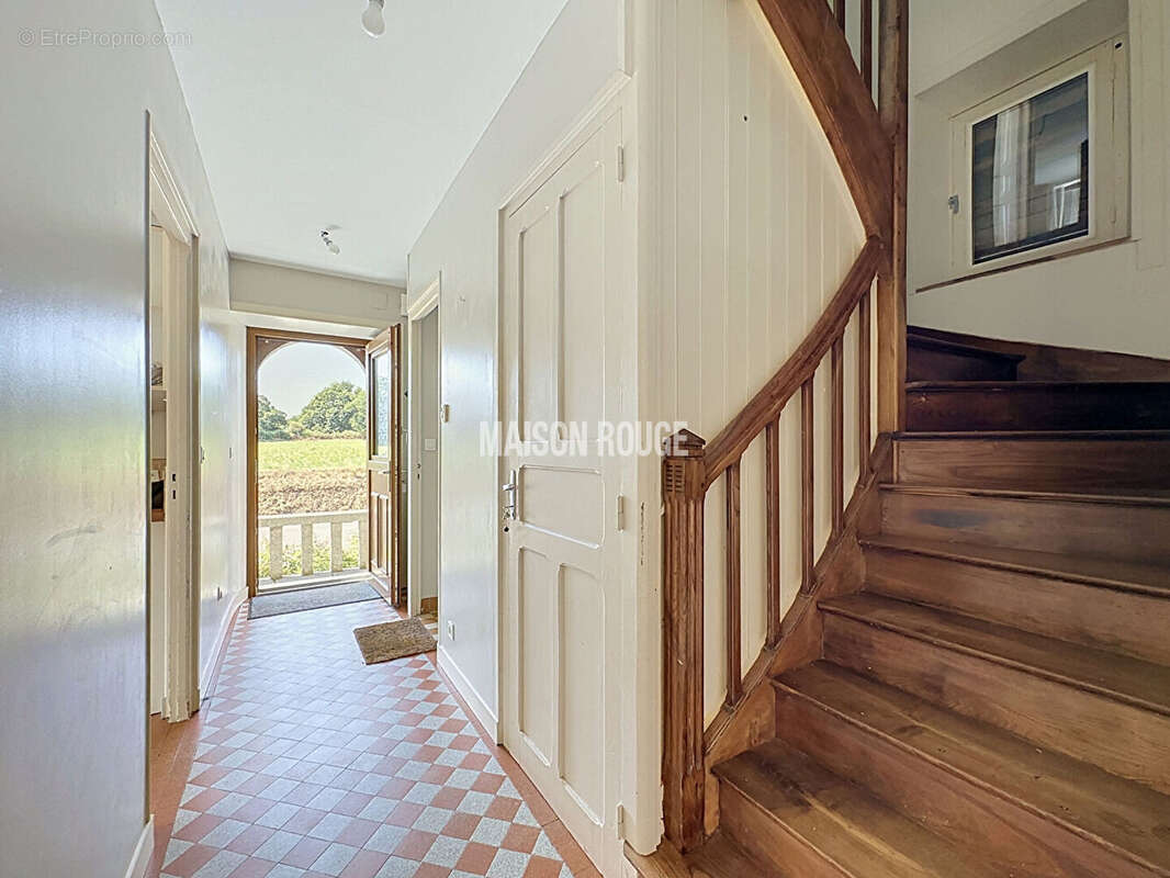 Maison en pierre rénovée 250 m² - 6 chambres -1.3 ha de terrain. Proche Dinan - photo 13