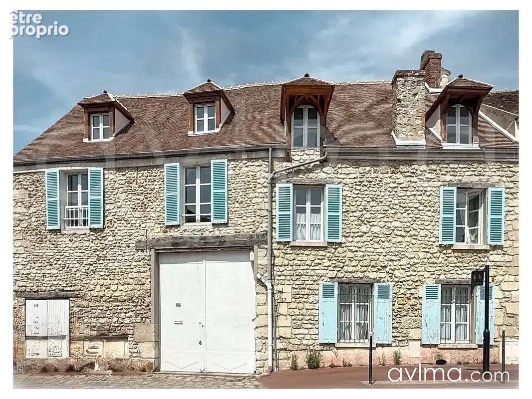 Maison à SAINT-NOM-LA-BRETECHE