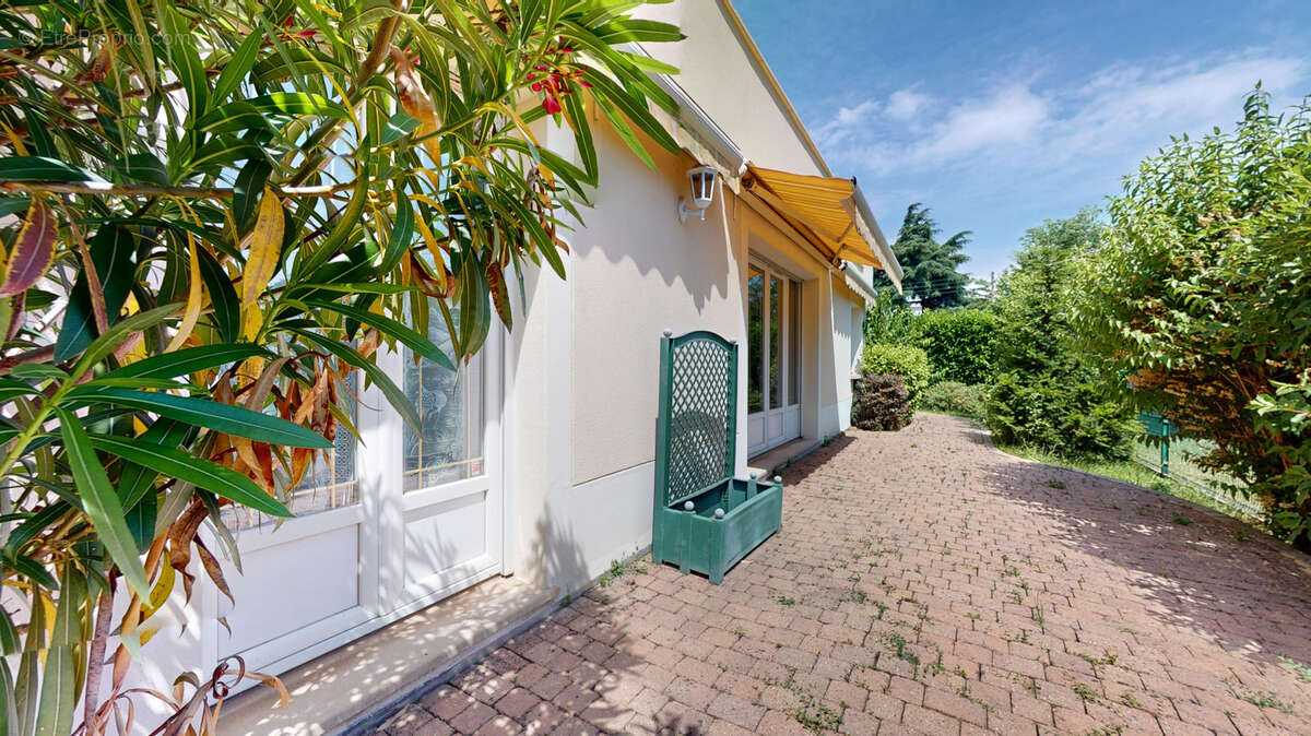 Maison à JUVISY-SUR-ORGE