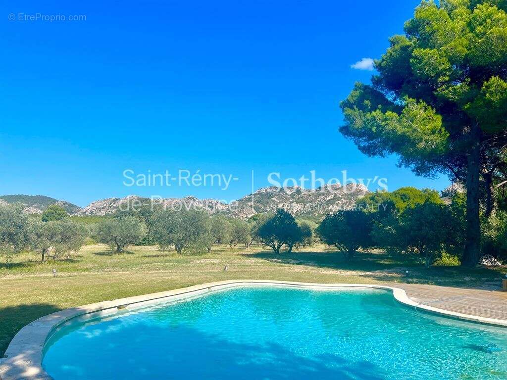 Propriété avec piscine située dans un environnement unique et préservé - photo 9