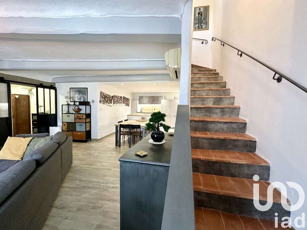 Photo 2 - Maison à ROQUEBRUNE-SUR-ARGENS