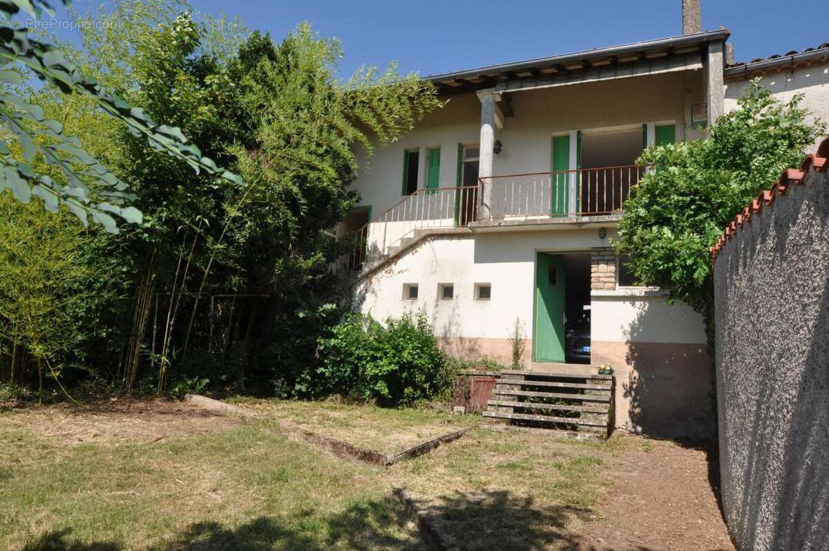 Maison à VILLEFRANCHE-D'ALBIGEOIS