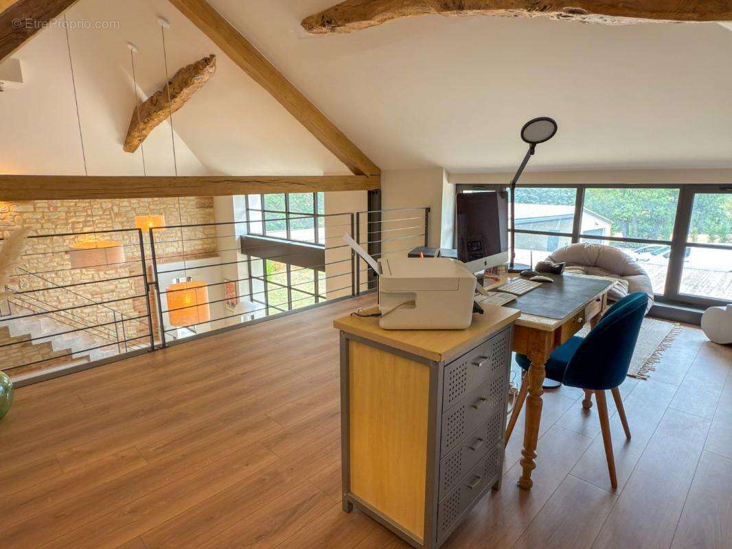 Maison à ENDOUFIELLE