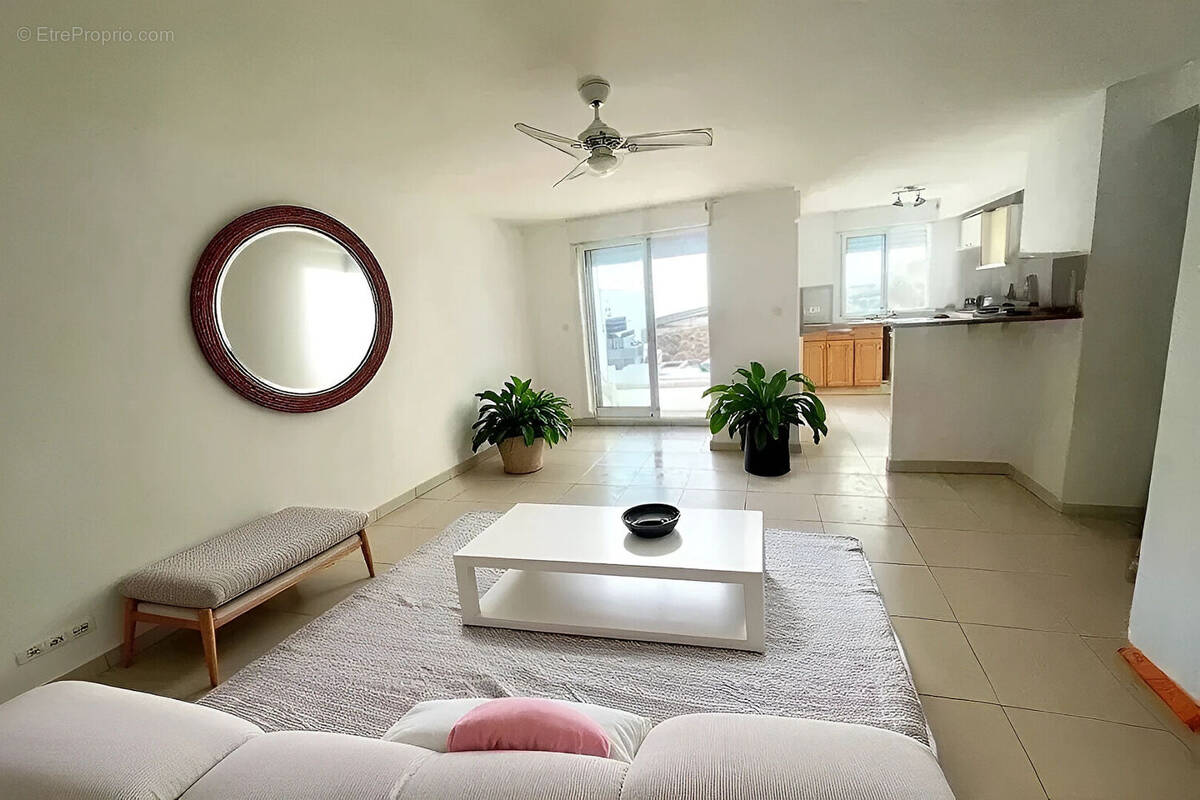 Appartement à SAINT-DENIS