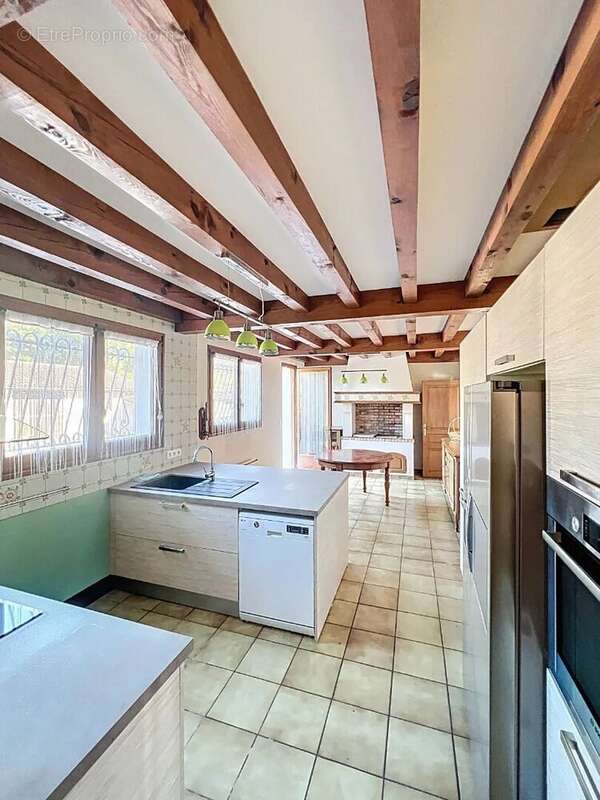 Maison à PARENTIS-EN-BORN