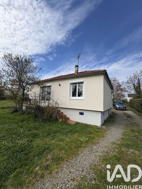 Photo 2 - Maison à SAINTE-THORETTE