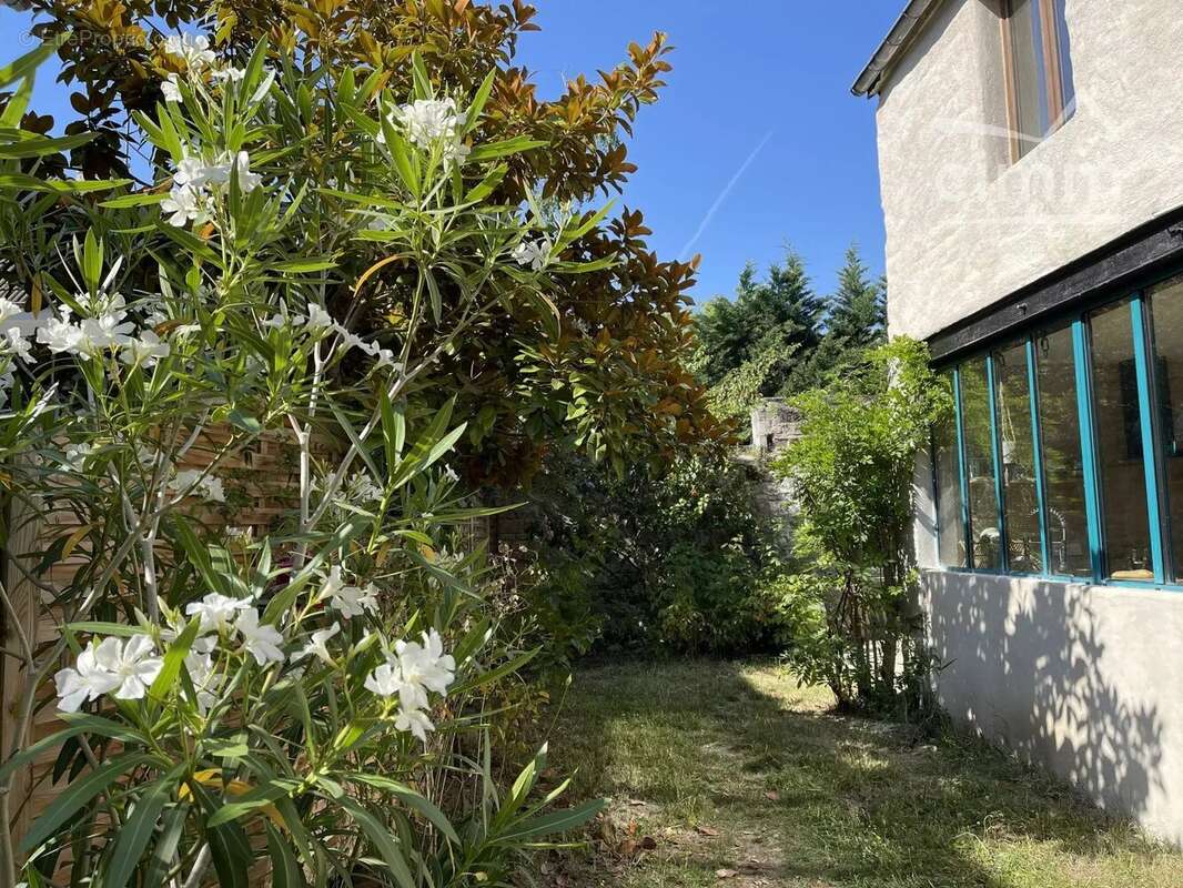 Calme, lumière et beaux volumes pour cette maison esprit loft - photo 21