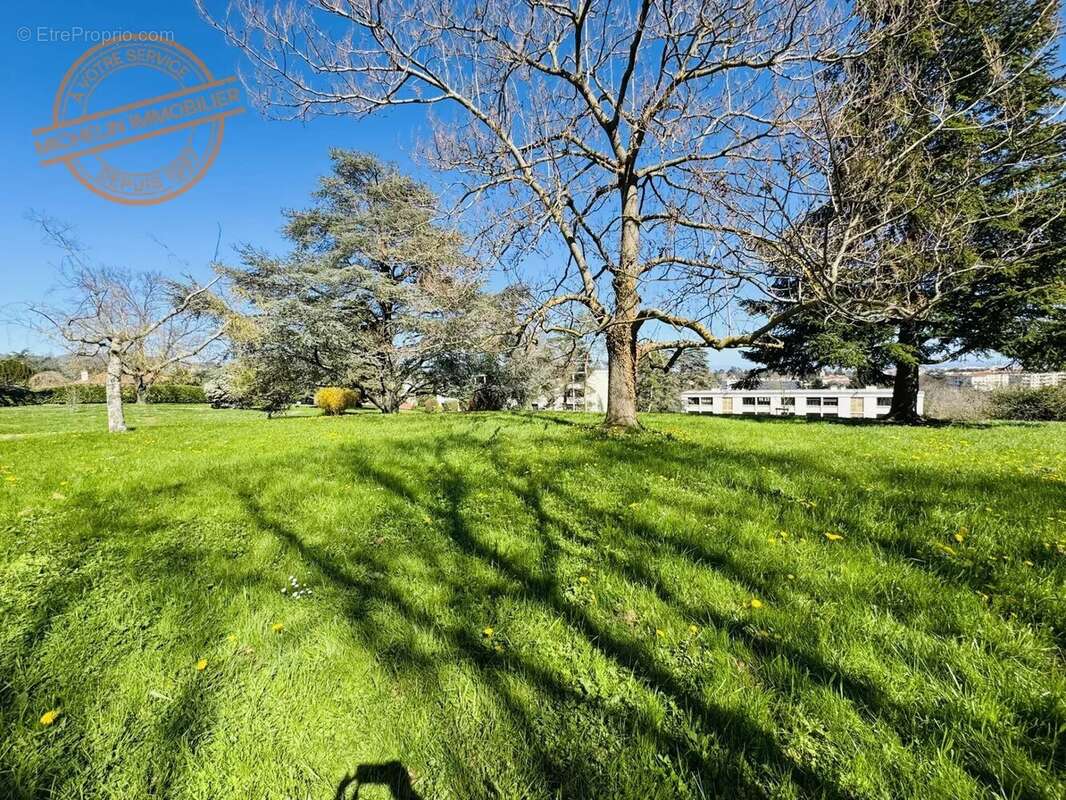 Appartement à CHAMPAGNE-AU-MONT-D&#039;OR