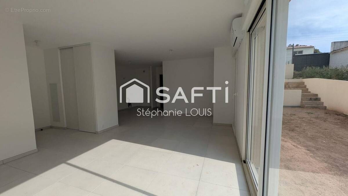 Photo 1 - Appartement à SAINT-RAPHAEL