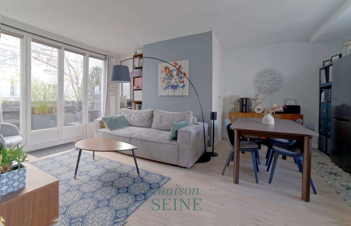 Appartement à NEUILLY-SUR-SEINE