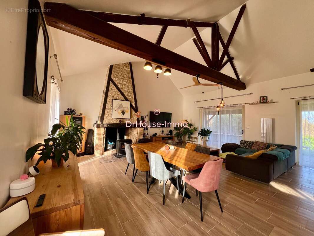 Maison à GAGEAC-ET-ROUILLAC