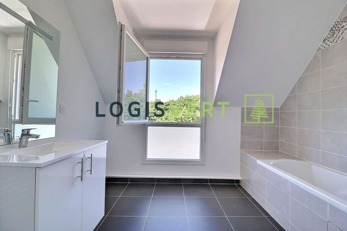 Appartement 91 m² à Bievres  - photo 5