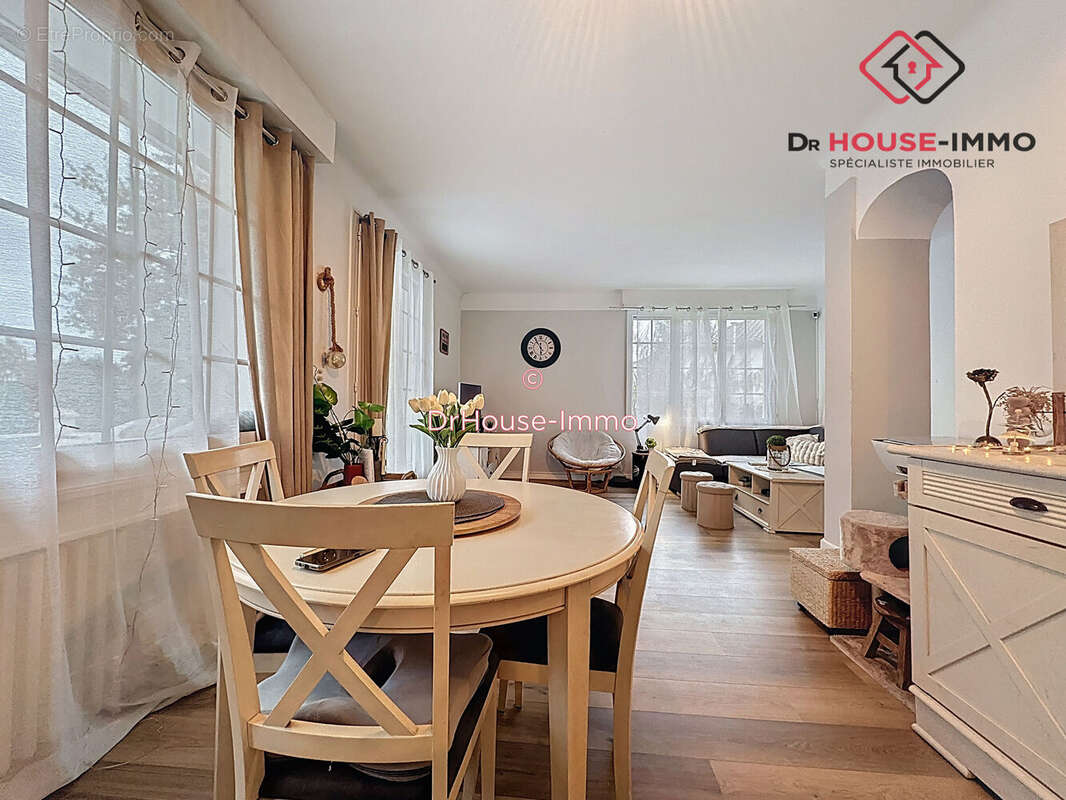 Maison à COULOUNIEIX-CHAMIERS