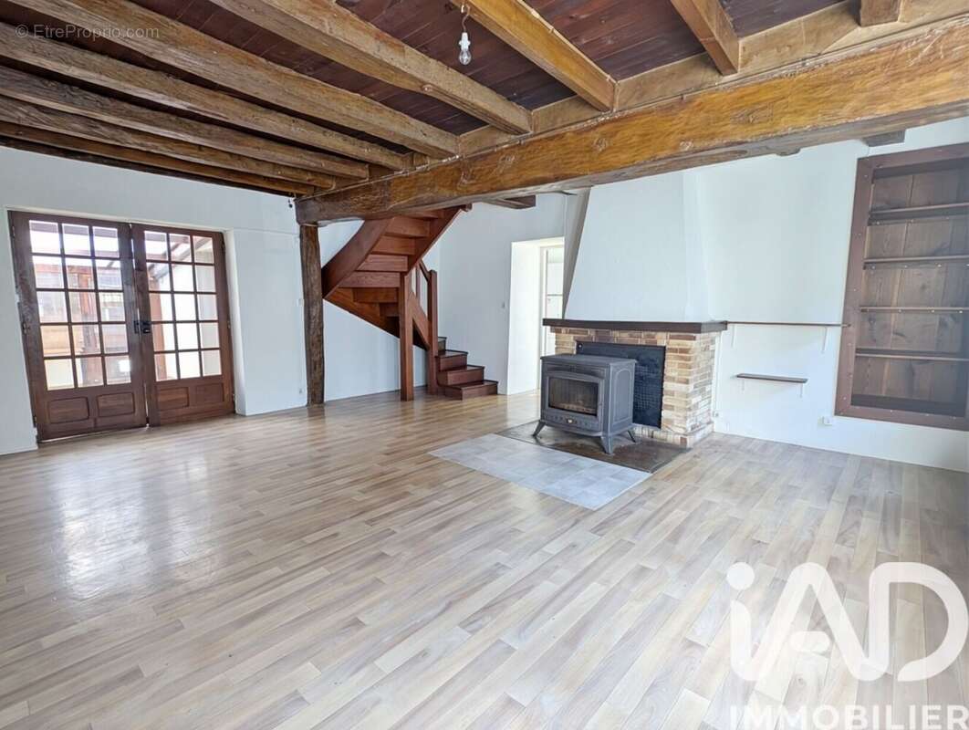 Maison 116 m² à Vigoux  - photo 2