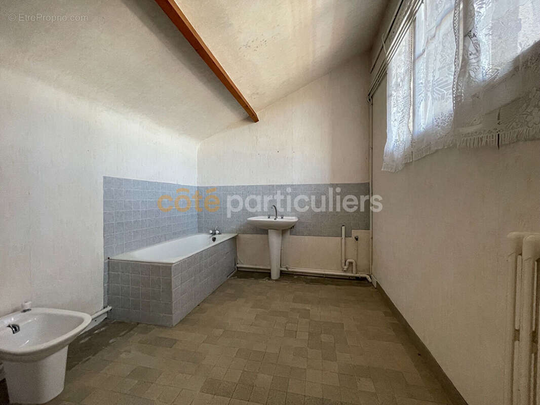 Maison en pierres à rénover  Asnieres En Bessin 124 m2 - photo 8