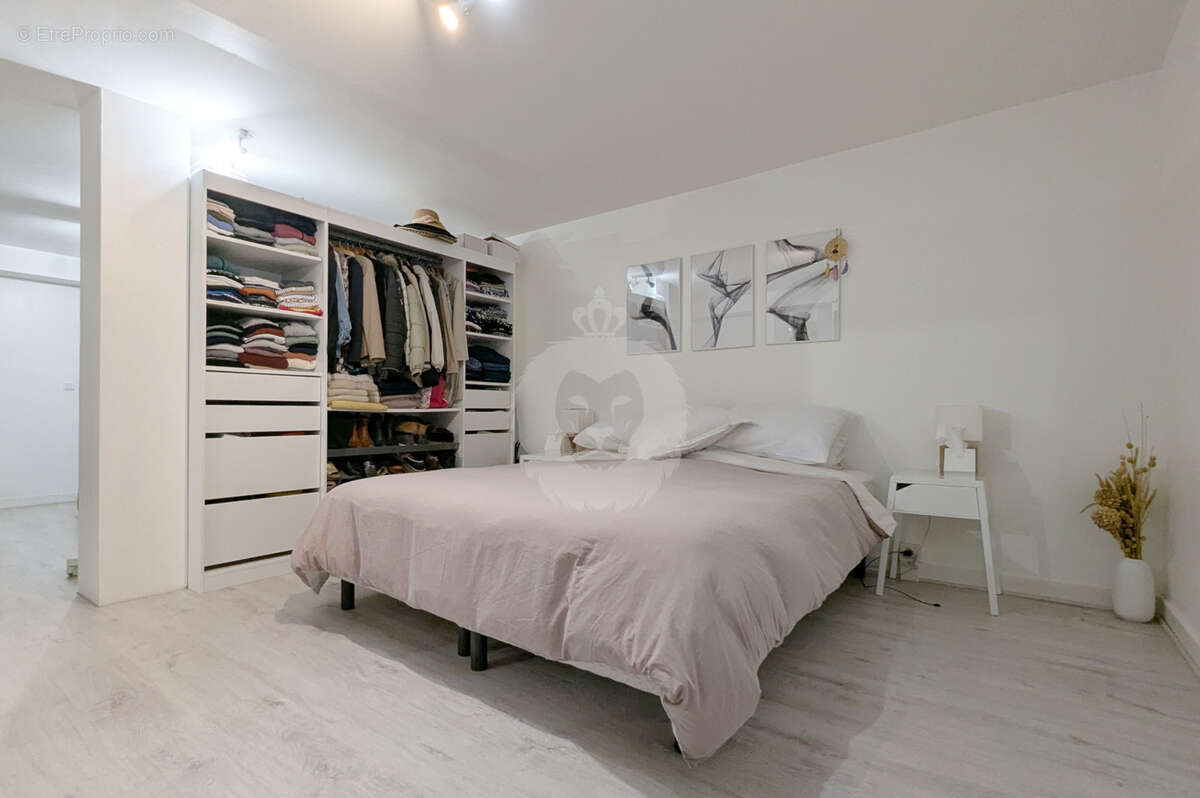 Appartement à SAINT-MAUR-DES-FOSSES