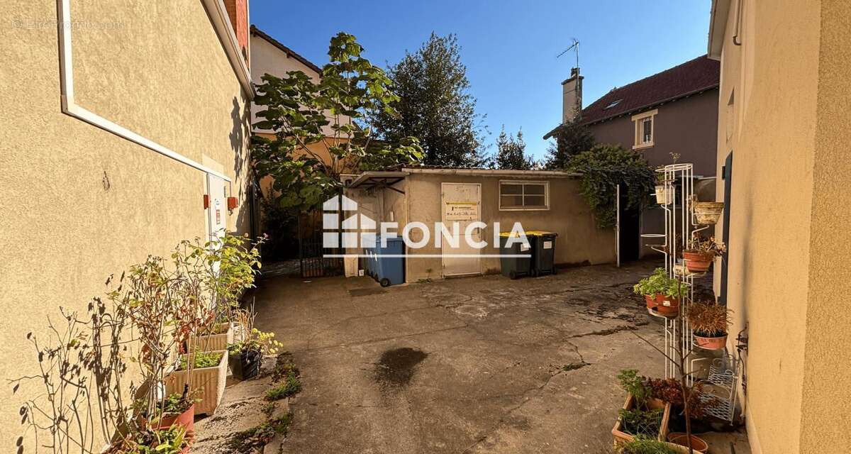 Appartement à VERSAILLES