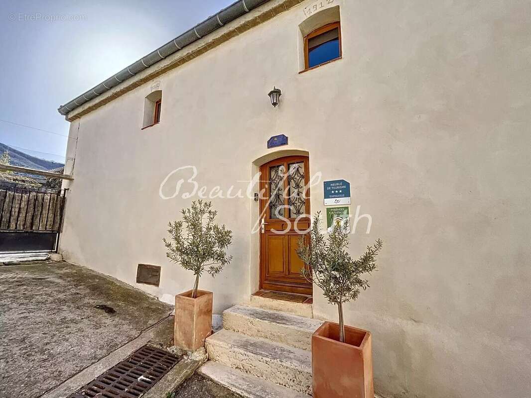 Maison à MONTESQUIEU-DES-ALBERES