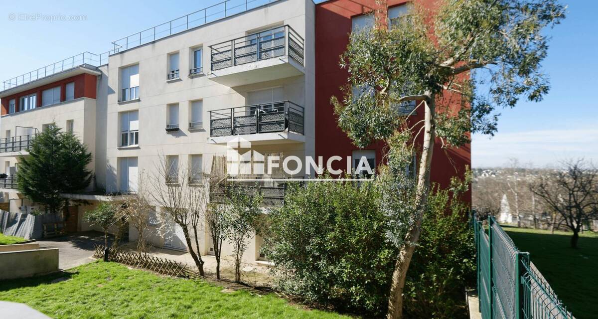 Appartement à CORBEIL-ESSONNES