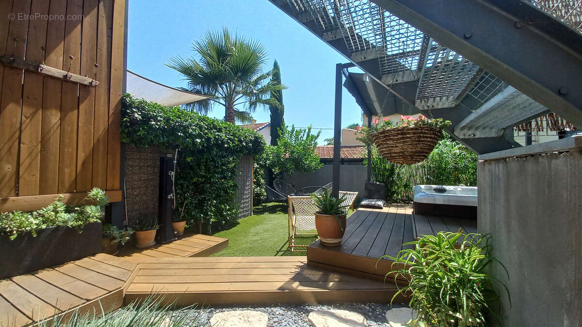 Champ de Mars/ Bassin, appartement T3 jardin. - photo 15
